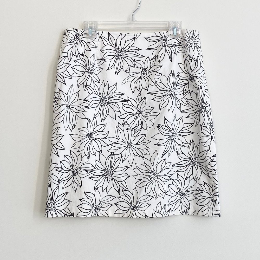 Relativity Design Lab White Pencil Skirt